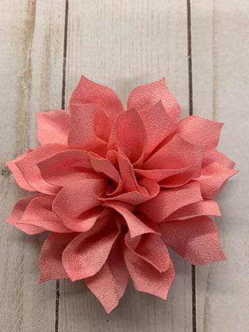 Rachel's Ribbons Large Lily Flower Clip